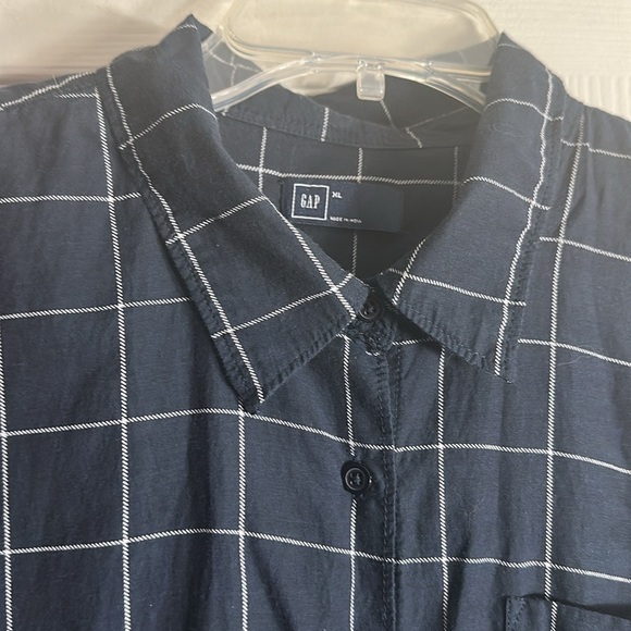 Gap Black and white plaid button up blouse size XL - Picture 2 of 5